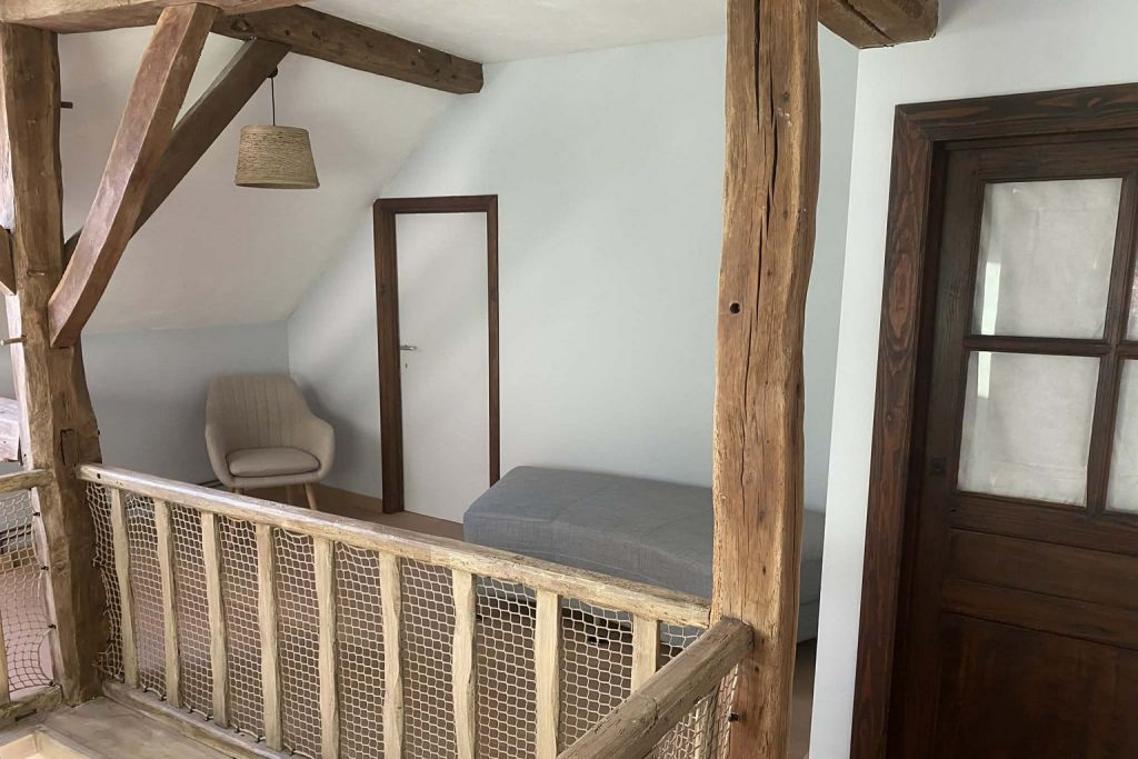 couloir-etage4-coin lecture